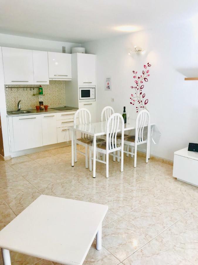 Canela Apartment 405 - Lanzarote Apartment Коста-Тегисе Экстерьер фото